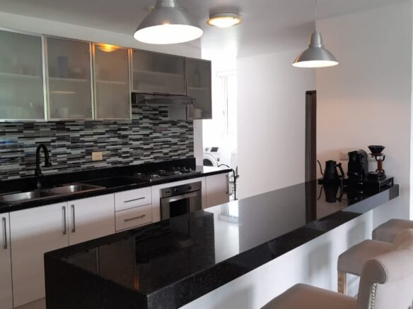 Clayton Park II: Amoblado, Preciosa Vista Al Bosque, 3 Recs + Cbe, 2 Parking