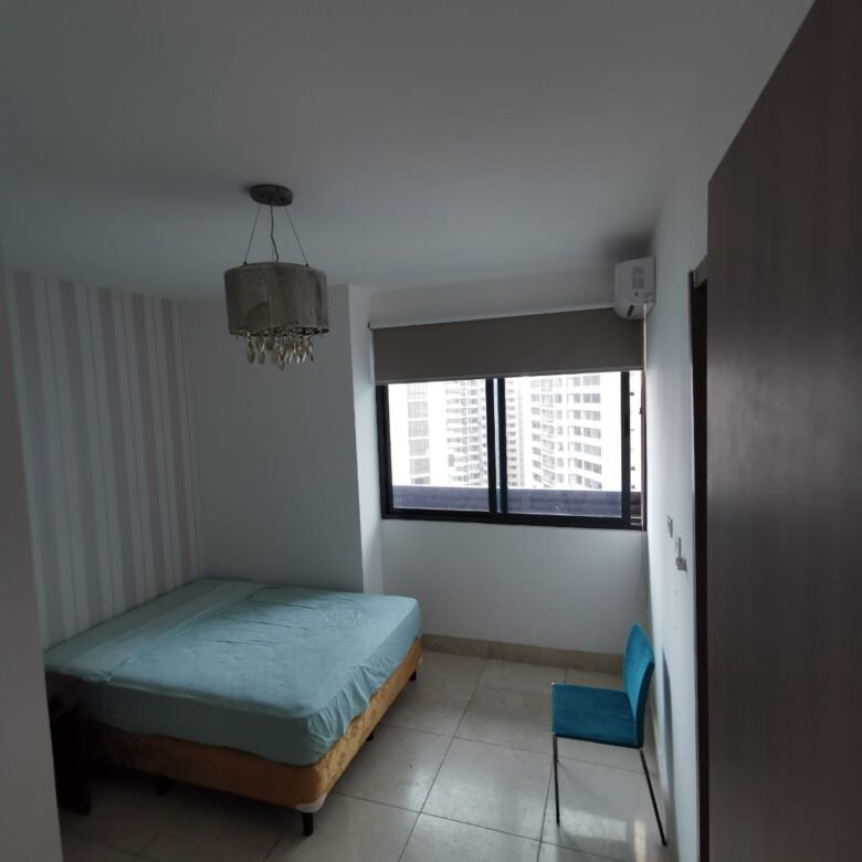 Paitilla: Amoblado, Amplio y Cómodo Apto de 177 m², 3 Recámaras