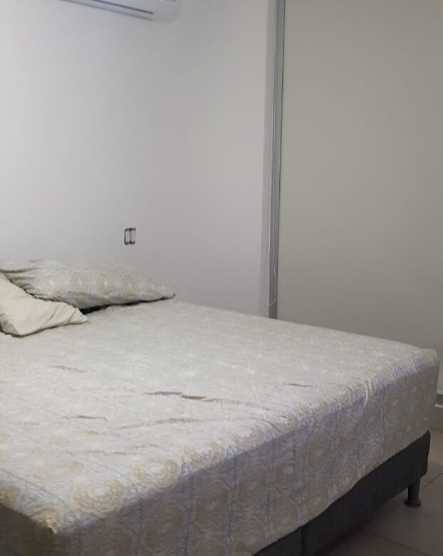 El Cangrejo: Luxor 300, Piso Alto, Semi – Amoblado, 169 m², 3 Recámaras + Cuarto y baño de empleada, Lb