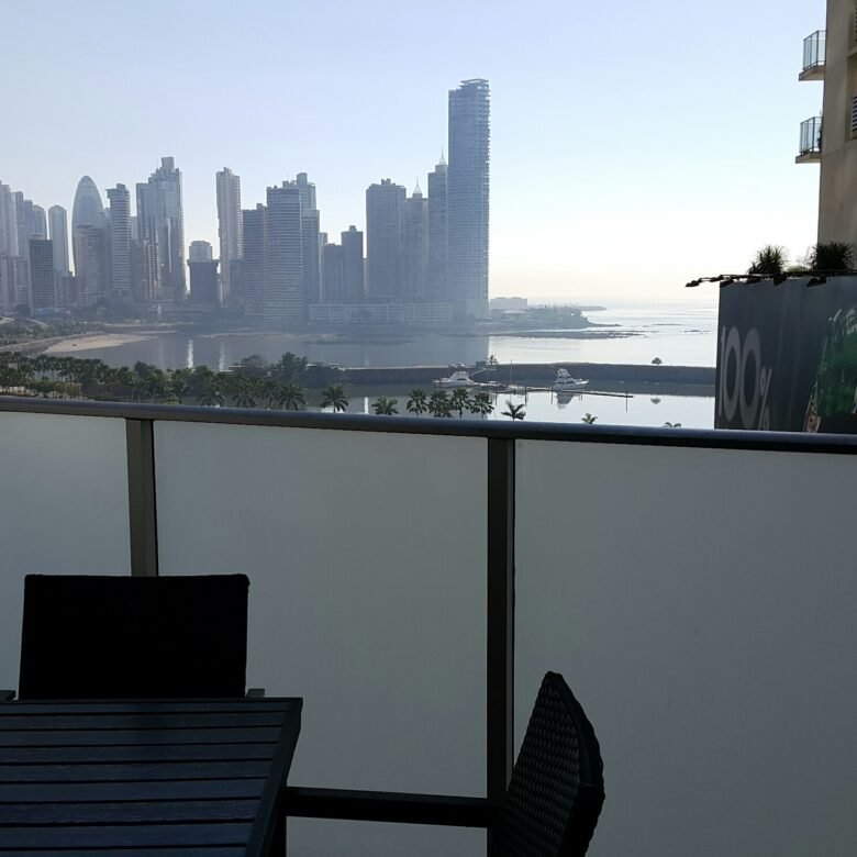 Bella Vista – Marina Terrace: 3 Habitaciones, 2 Baños, 2 Parking, 144 m²