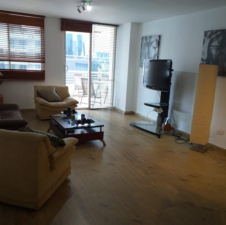 Obarrio – Sunrise: Amoblado, Apto de 3 Habitaciones + Cbe, 2 Baños, 2 Parking