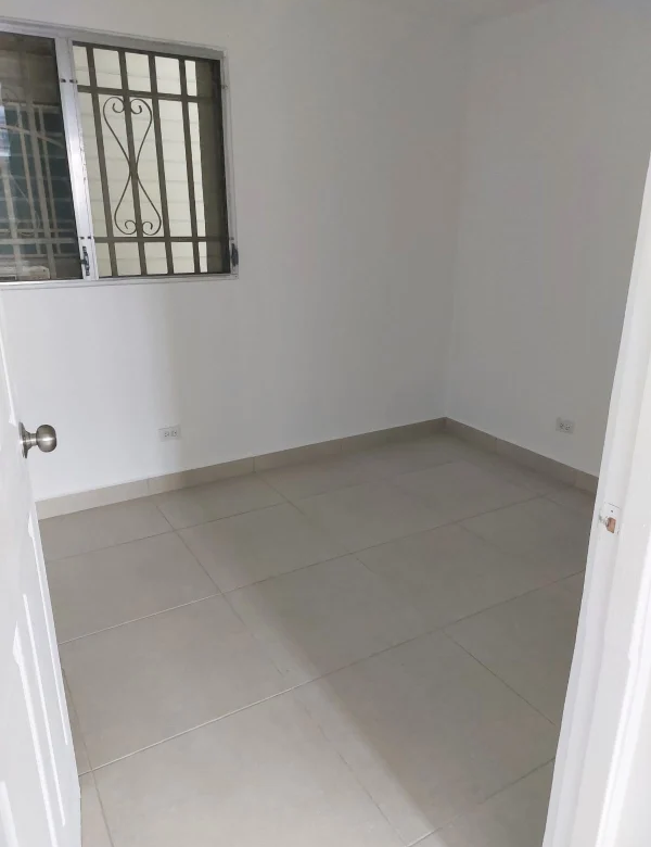 Altos de Panama: Mc Gregor Point, Apartamento de 3 Recs con Linea Blanca