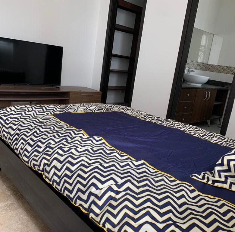 Punta Pacifica Q – Tower: Amoblado, 308 m², 4 Recámaras, Sala Familiar, 3 Parking