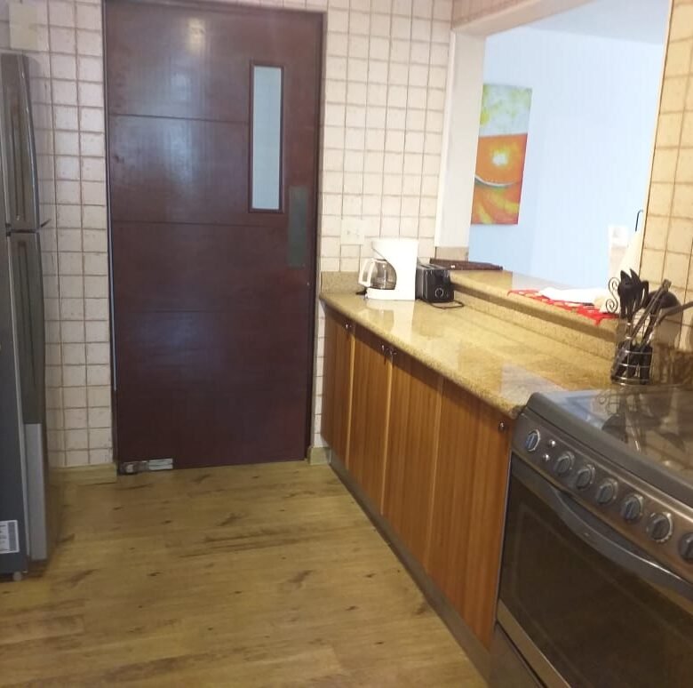 Obarrio – Sunrise: Amoblado, Apto de 3 Habitaciones + Cbe, 2 Baños, 2 Parking