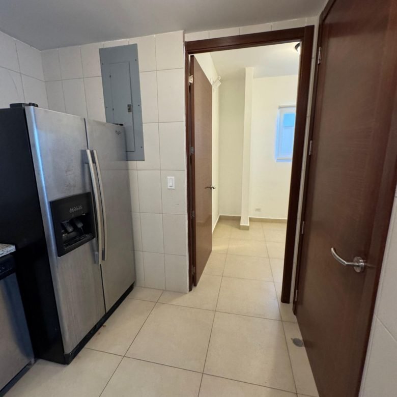 Playa Vista Mar: Apto en Islamar, 2 Habitaciones, 2.5 Baños, Vista Al Mar