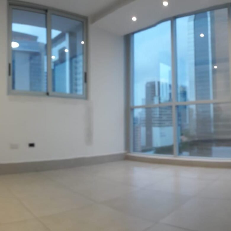Obarrio: Apto de Doble Altura (4 Metros), Terraza de 22 m², 2 Recs + 2 Baños