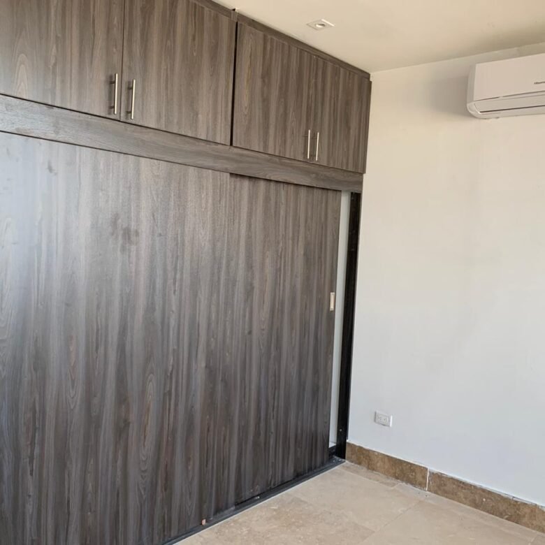 Punta Pacifica Q – Tower: Amoblado, 308 m², 4 Recámaras, Sala Familiar, 3 Parking