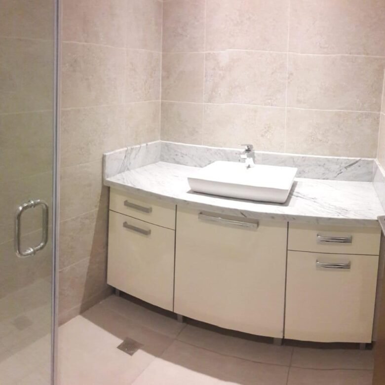 Obarrio: Apto de Doble Altura (4 Metros), Terraza de 22 m², 2 Recs + 2 Baños