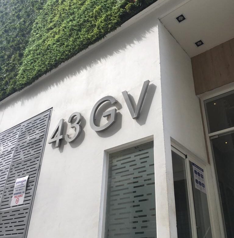 Bella Vista / Cinta Costera: Cerca Parque Urraca, Gv 43, Apto de 2 Recs, Lb