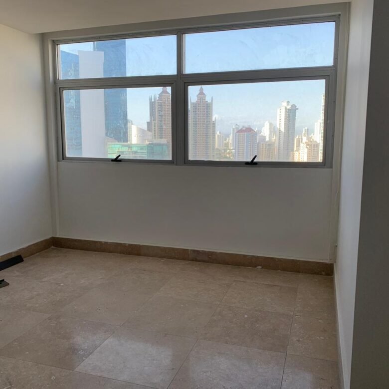 Punta Pacifica Q – Tower: Amoblado, 308 m², 4 Recámaras, Sala Familiar, 3 Parking