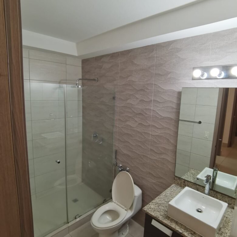 El Cangrejo, Luxor 300: Nueva, Línea Blanca y Ac, Apto 3 Recámaras, 3.5 Baños