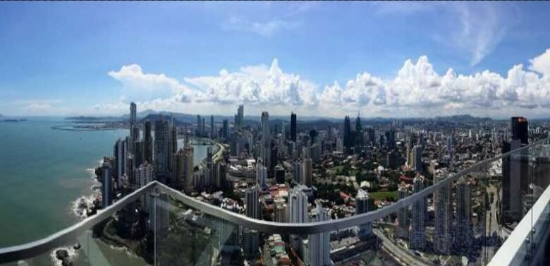 Punta Pacifica: Pent House con terraza y piscina privada a 225mts de altura