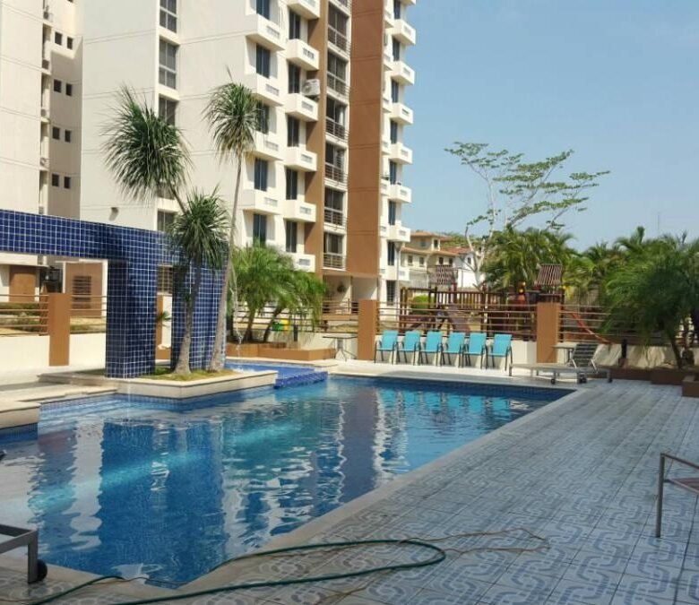 Altos de Panama: Mc Gregor Point, Apartamento de 3 Recs con Linea Blanca