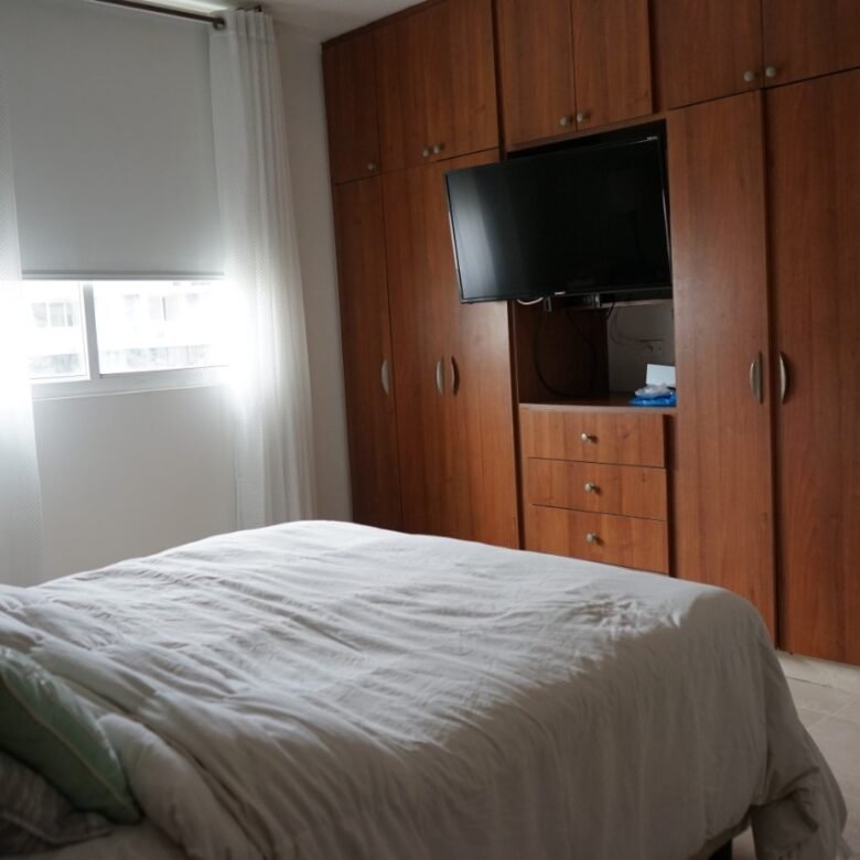 El Cangrejo: Linea Blanca, Apto de 3 Habitaciones + Cuarto de Servicio