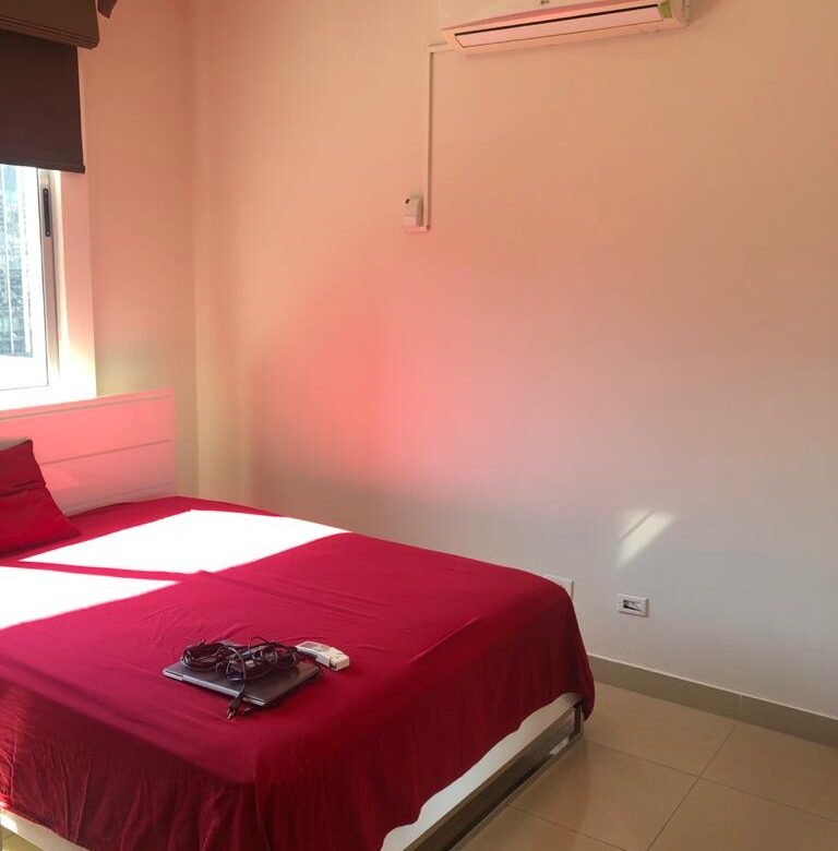 Obarrio, Area Bancaria, Al Lado Soho Mall: Apartamento de 3 Recamaras + Cuarto de Servicio