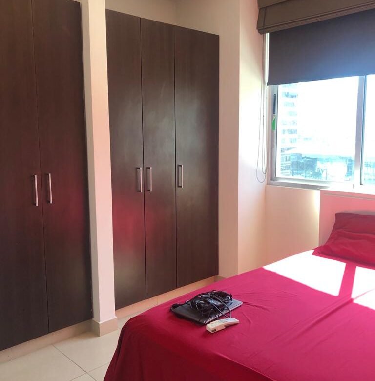 Obarrio, Area Bancaria, Al Lado Soho Mall: Apartamento de 3 Recamaras + Cuarto de Servicio