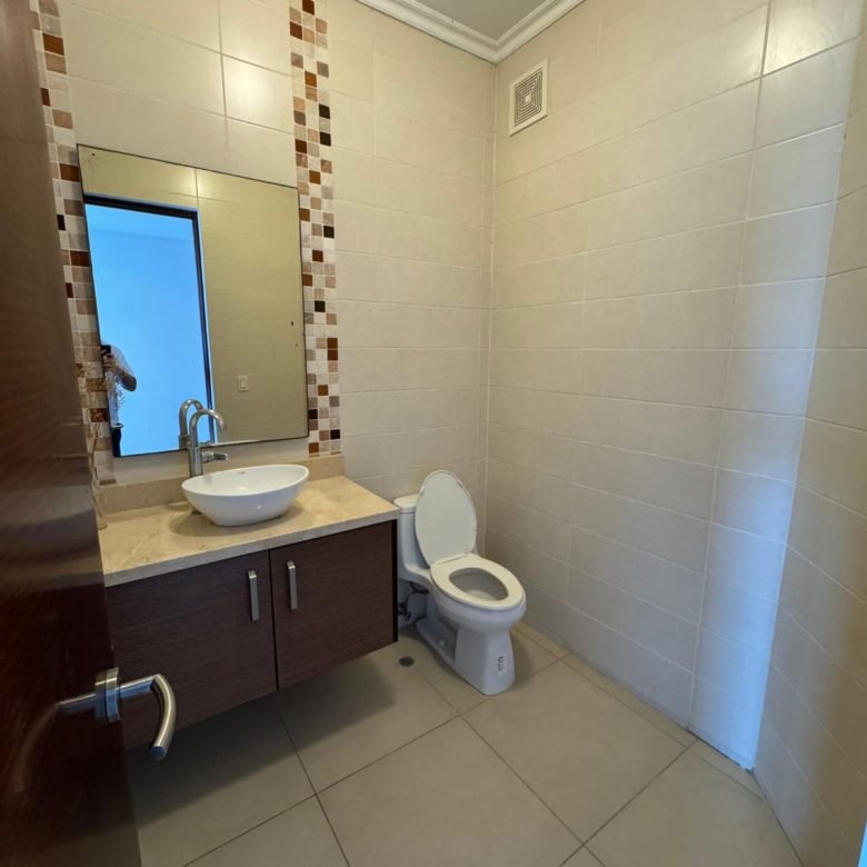 Playa Vista Mar: Apto en Islamar, 2 Habitaciones, 2.5 Baños, Vista Al Mar
