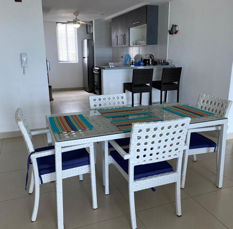 Experimente Vivir en La Playa con Expansiva Piscina – Playa Blanca: Ocean Two