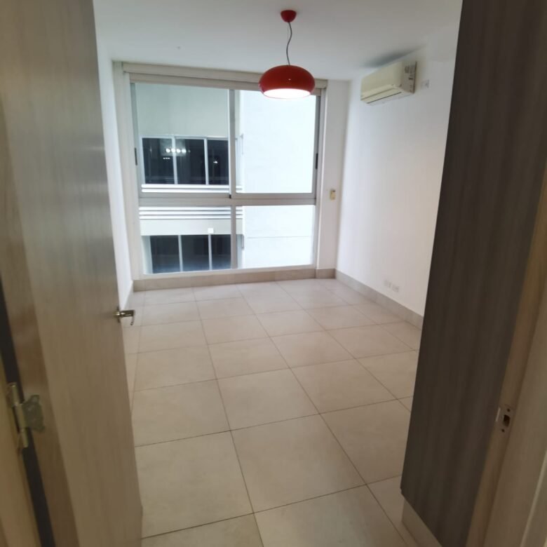 El Cangrejo, Luxor 300: Nueva, Línea Blanca y Ac, Apto 3 Recámaras, 3.5 Baños