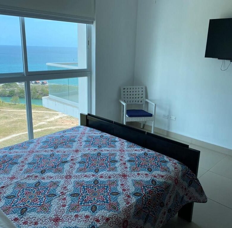 Experimente Vivir en La Playa con Expansiva Piscina – Playa Blanca: Ocean Two