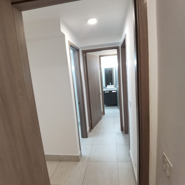 El Cangrejo, Luxor 300: Nueva, Línea Blanca y Ac, Apto 3 Recámaras, 3.5 Baños