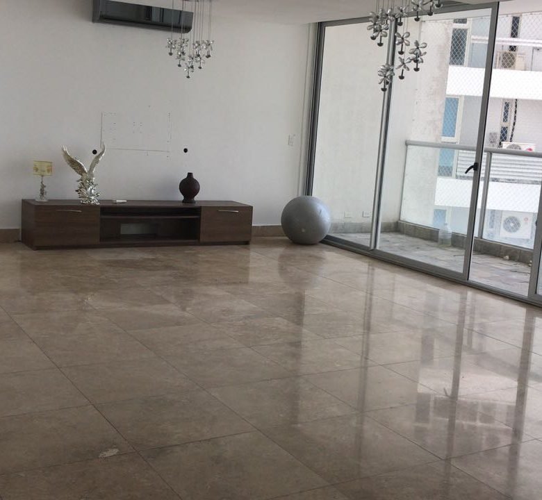 Punta Pacifica Q – Tower: Amoblado, 308 m², 4 Recámaras, Sala Familiar, 3 Parking