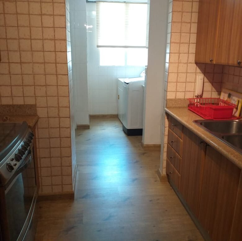 Obarrio – Sunrise: Amoblado, Apto de 3 Habitaciones + Cbe, 2 Baños, 2 Parking