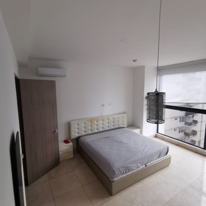 Paitilla: Amoblado, Amplio y Cómodo Apto de 177 m², 3 Recámaras