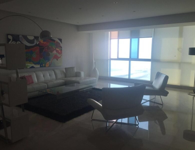 Vitri – Costa del Este Frente Al Mar: Amoblado y Decorado Para La Venta