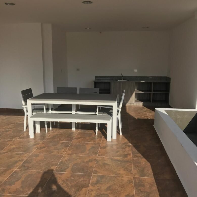 San Francisco – Red Point: Cerca Parque Omar, Amoblado, 2 Habitaciones, 2 Baños