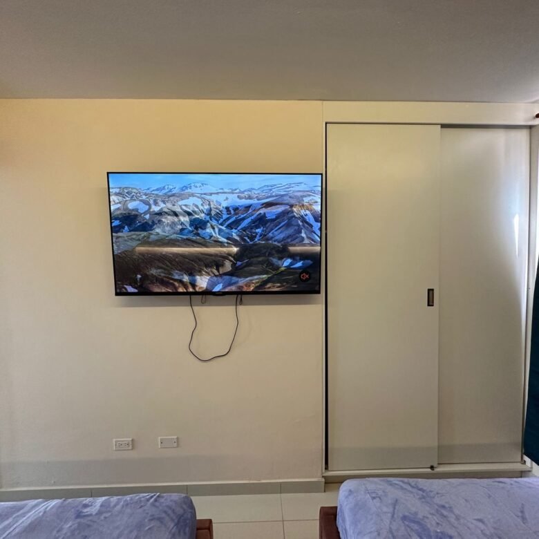 Apartamento Amoblado en Bella Vista: Torre de Reciente Construcción, 3 Recámaras