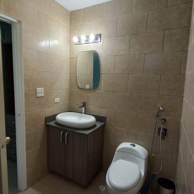 San Francisco – Red Point: Cerca Parque Omar, Amoblado, 2 Habitaciones, 2 Baños