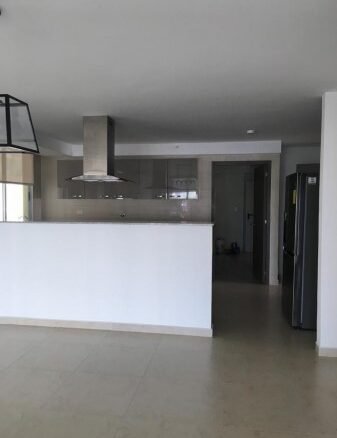 Costa del Este: Cerca Multinacionales, Lumiere con Terraza Grande y Estudio