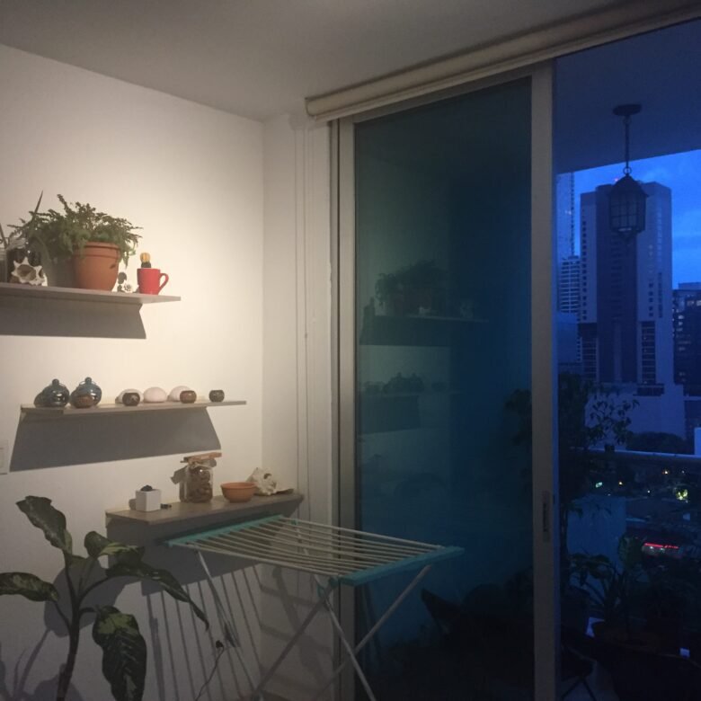 Bella Vista – Apartamento en Torre Seawaves: Amoblado Completo