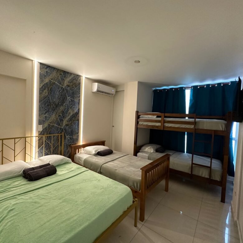 Apartamento Amoblado en Bella Vista: Torre de Reciente Construcción, 3 Recámaras