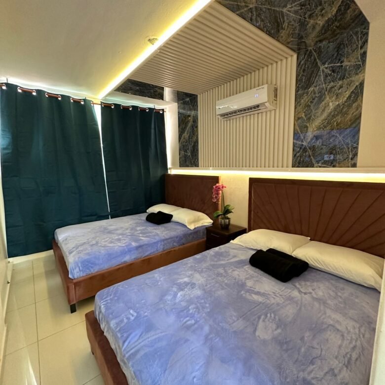 Apartamento Amoblado en Bella Vista: Torre de Reciente Construcción, 3 Recámaras