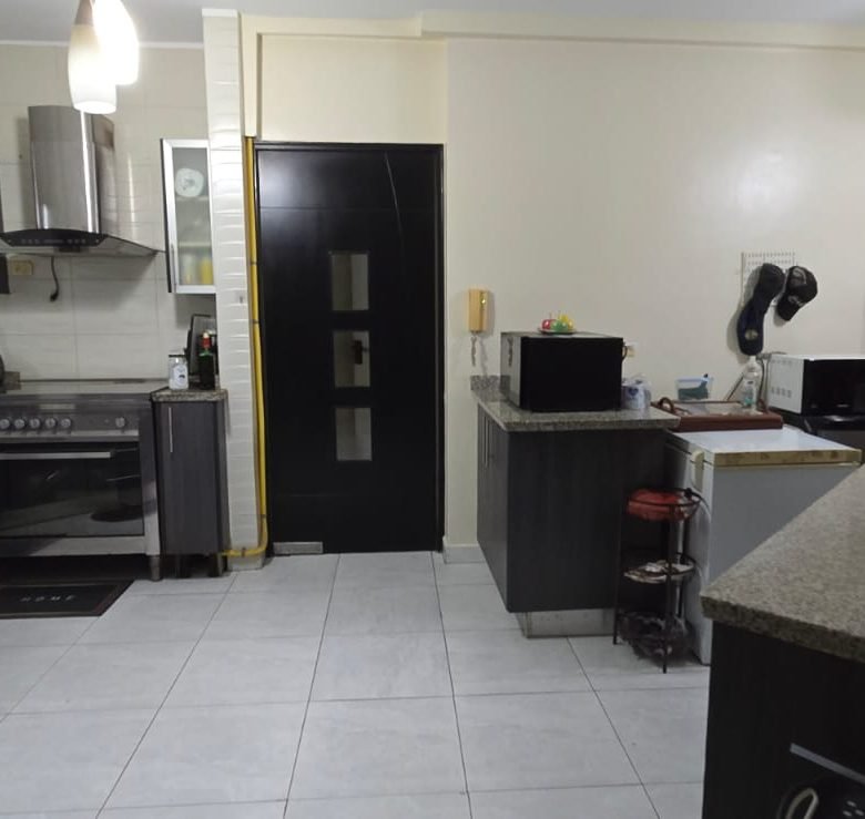 Penthouse Luxor El Cangrejo: Amoblado Total, 220 m², con 2 Terrazas, 4 Recámaras