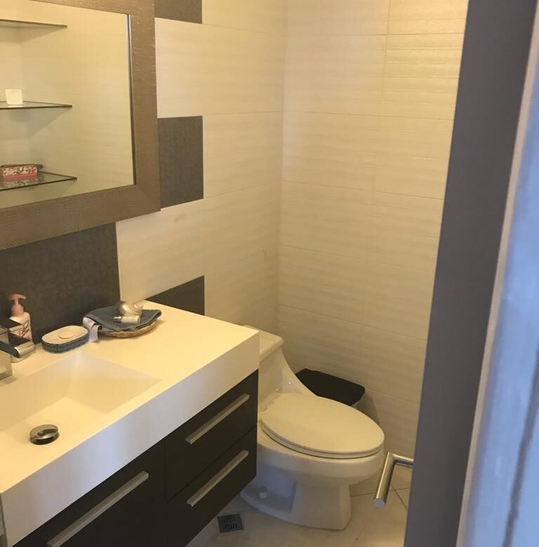 Luxor 200, El Cangrejo: Hermoso Apartamento Remodelado, con Jacuzzi