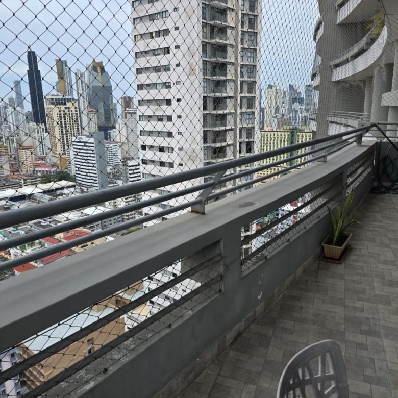 Penthouse Luxor El Cangrejo: Amoblado Total, 220 m², con 2 Terrazas, 4 Recámaras