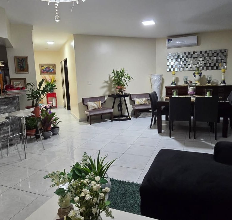 Penthouse Luxor El Cangrejo: Amoblado Total, 220 m², con 2 Terrazas, 4 Recámaras
