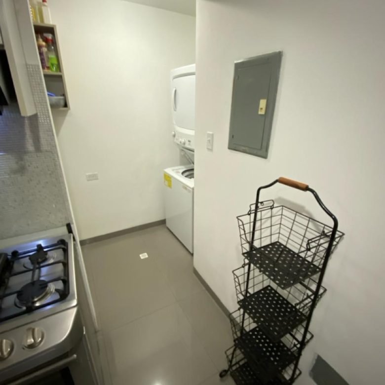 Las Acacias: Amoblado, Cerca Metro, Bonito Apartamento de 2 Recámaras