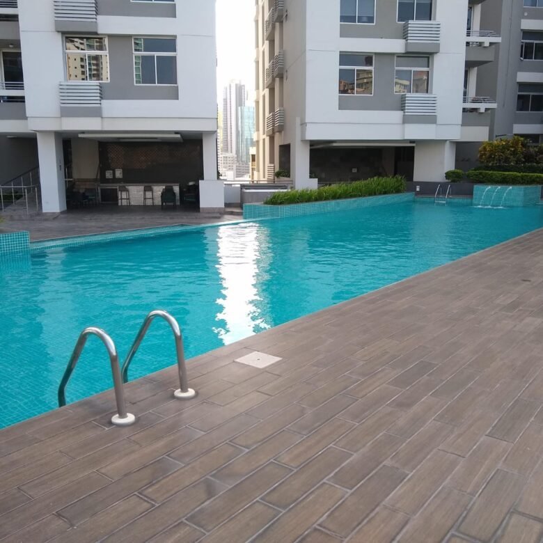 Luxor 200, El Cangrejo: Hermoso Apartamento Remodelado, con Jacuzzi