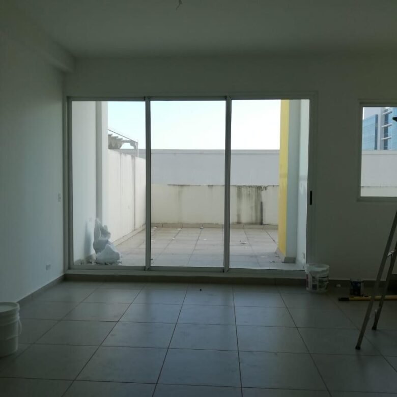 Pent House en Condado del Rey, Altos de Panama: Kings Park 500, 3 Recamaras