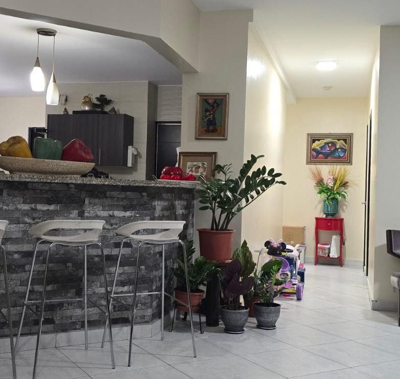 Penthouse Luxor El Cangrejo: Amoblado Total, 220 m², con 2 Terrazas, 4 Recámaras