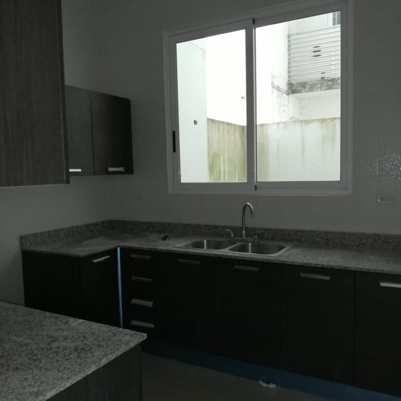 Pent House en Condado del Rey, Altos de Panama: Kings Park 500, 3 Recamaras