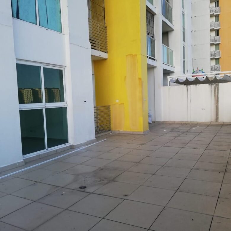 Pent House en Condado del Rey, Altos de Panama: Kings Park 500, 3 Recamaras