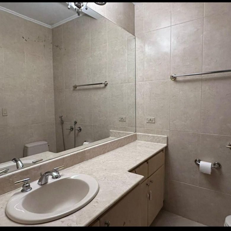Paitilla – Vista Al Mar: Amoblado, Apartamento de 350 m², 3 Habitaciones, Den