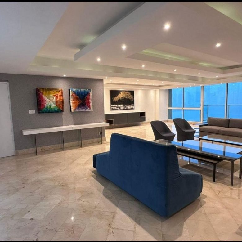 Paitilla – Vista Al Mar: Amoblado, Apartamento de 350 m², 3 Habitaciones, Den