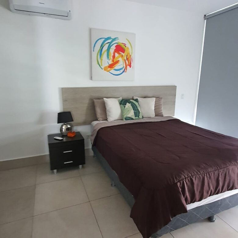 El Cangrejo: Luxor 300, Amoblado, Apartamento de 2 Habitaciones, Aire acondicionado Inverter