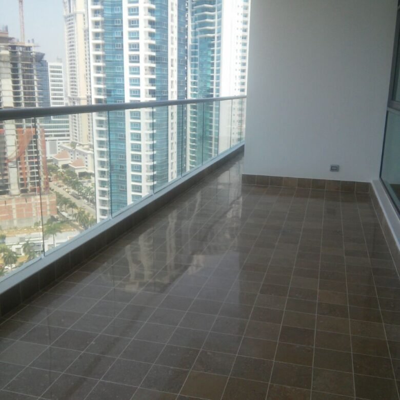 Costa del Este – Vista Al Mar: Torre Paramount, 3 Habitaciones, 3 Parking